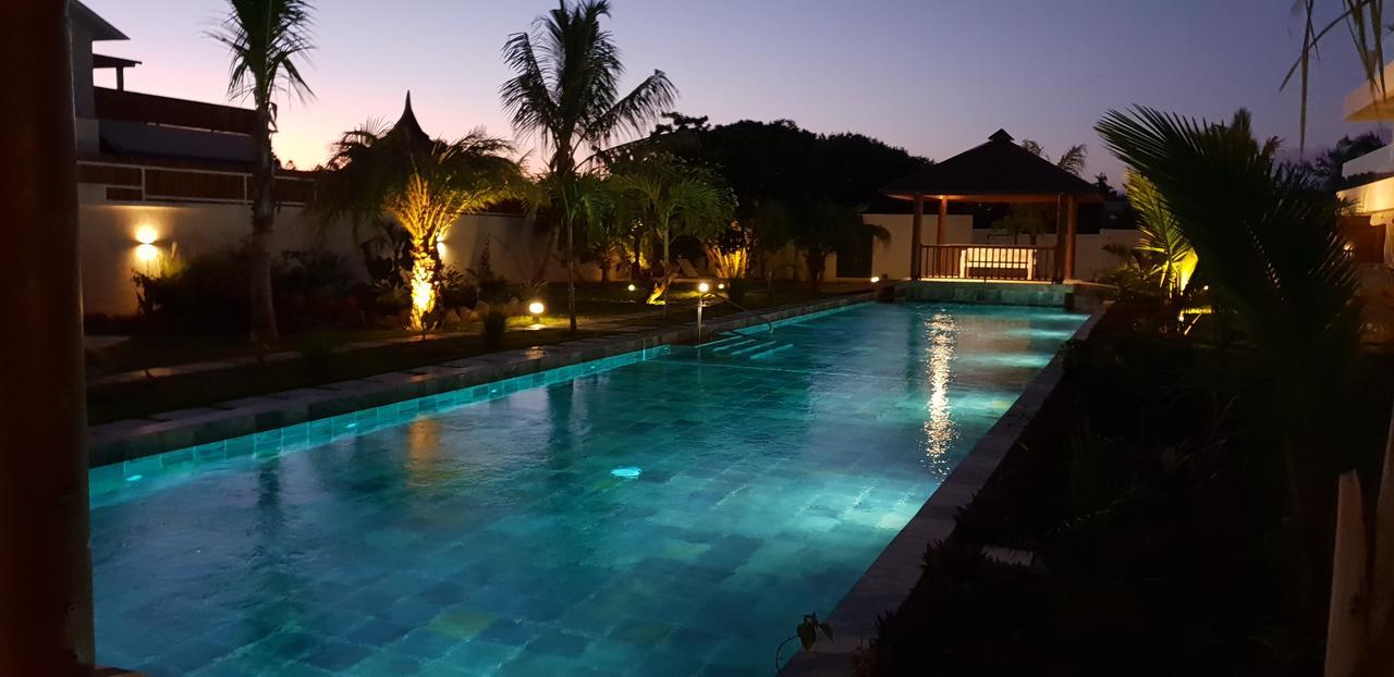 Hotel Hacienda Plaza Pereybere Beach Exterior foto
