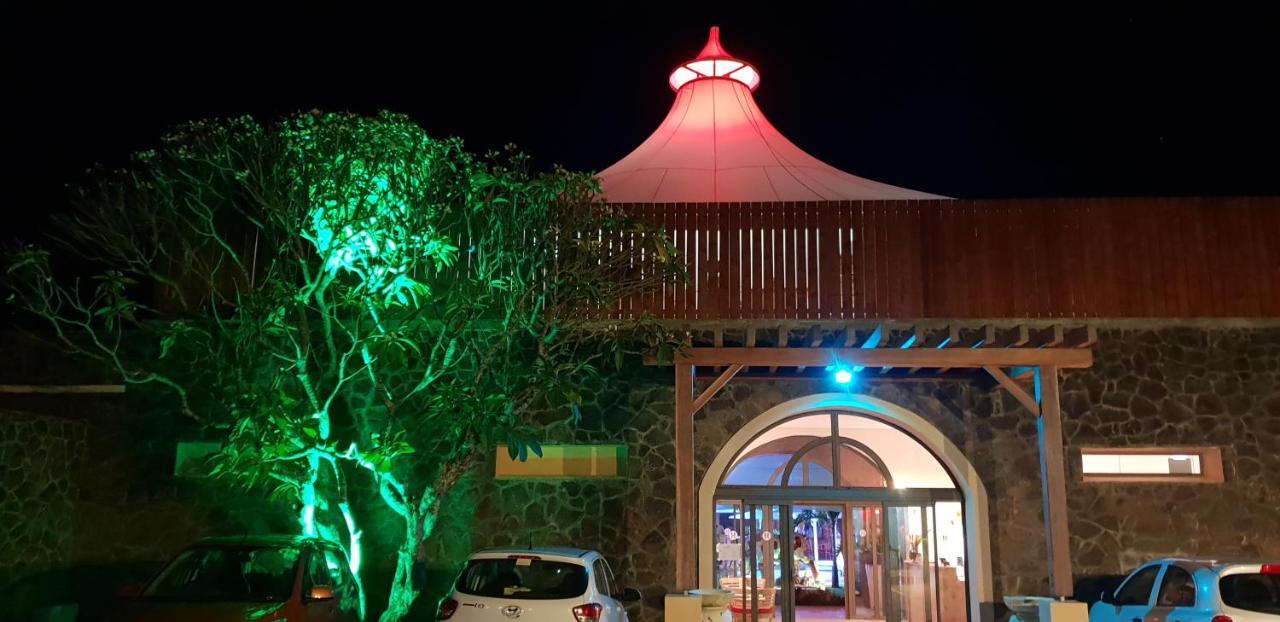 Hotel Hacienda Plaza Pereybere Beach Exterior foto